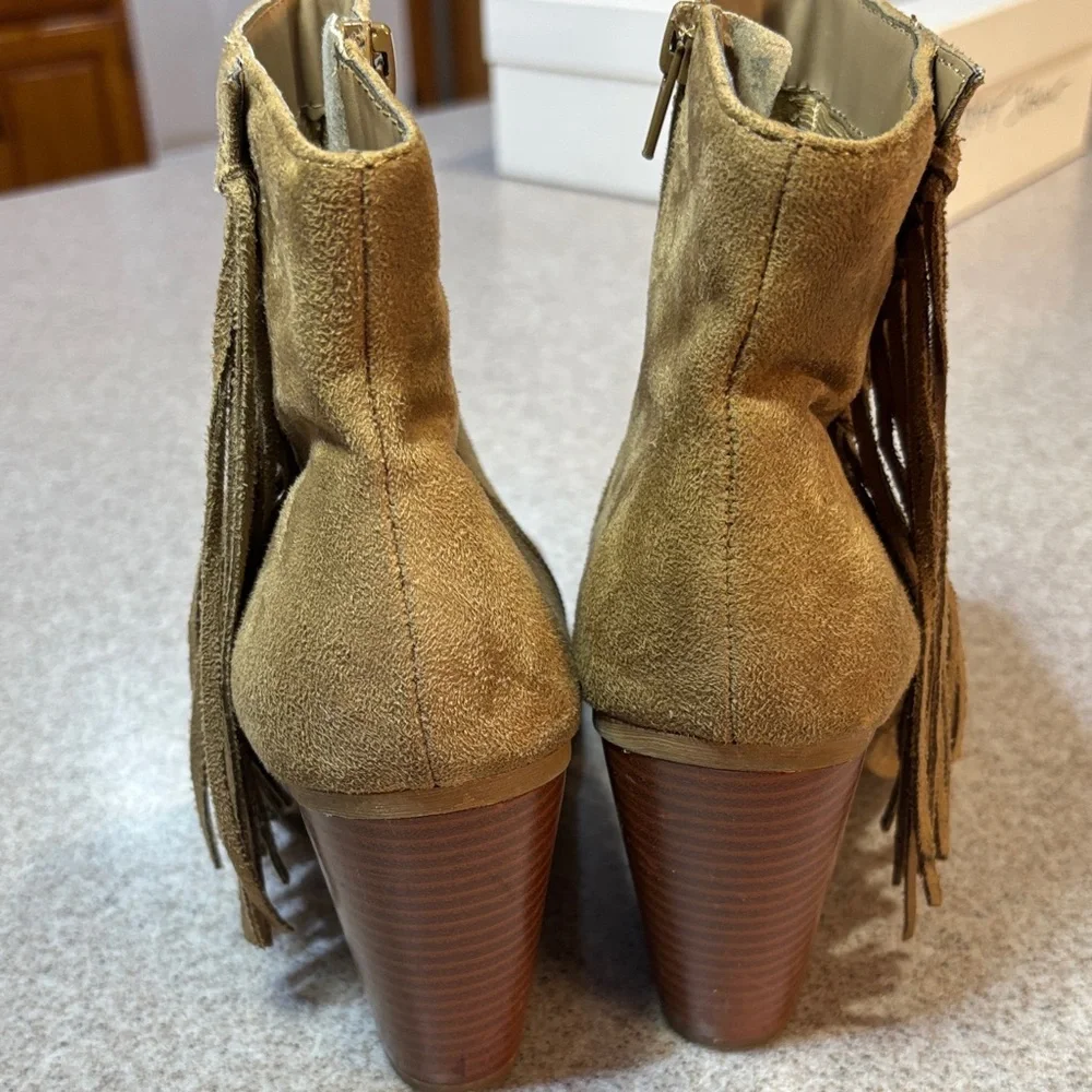 Western Suede Fringe Ankle Booties Tan Size 8.5M Boho Cowgirl Festival Boots